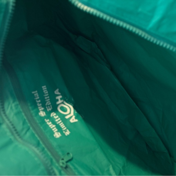 New Limited Edition Green Women’s PalakaTote Bag - Picture 4 of 4